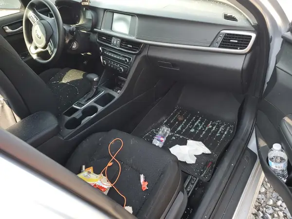 5XXGT4L35JG208524 2018 KIA OPTIMA - Image 8