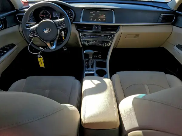5XXGT4L35JG208894 2018 KIA OPTIMA - Image 8