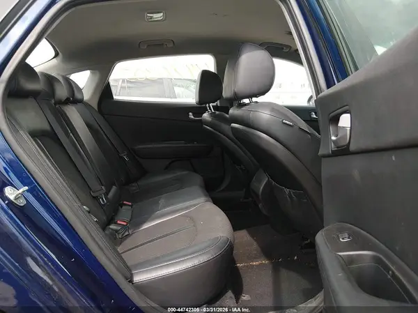 5XXGT4L35JG214887 2018 KIA OPTIMA - Image 8