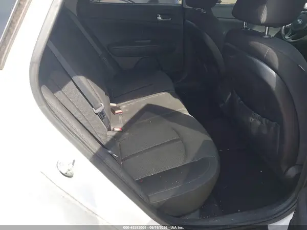 5XXGT4L35JG215618 2018 KIA OPTIMA - Image 8