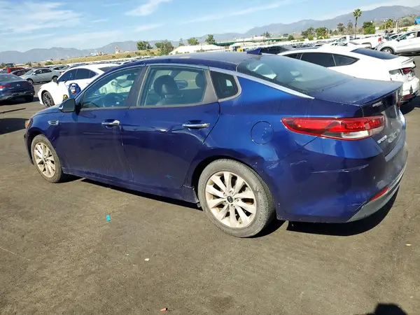 5XXGT4L35JG217126 2018 KIA OPTIMA - Image 2