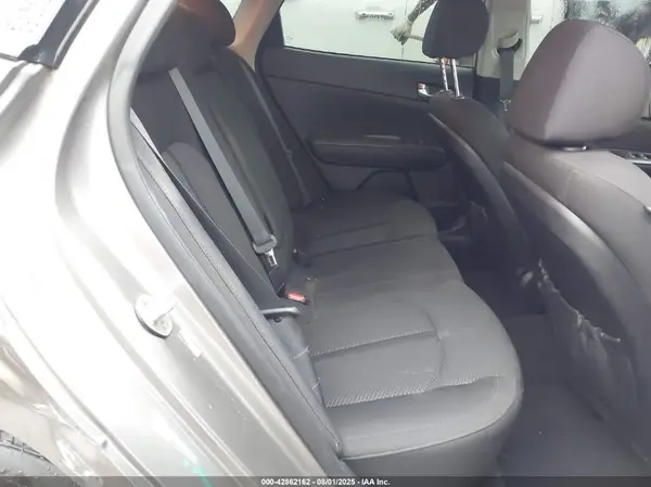 5XXGT4L35JG220351 2018 KIA OPTIMA - Image 8