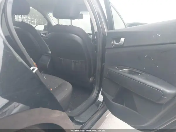 5XXGT4L35JG226442 2018 KIA OPTIMA - Image 8