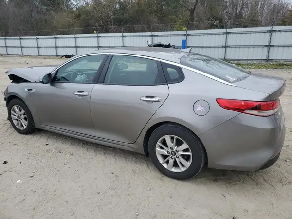 5XXGT4L35JG227882 2018 KIA OPTIMA - Image 2