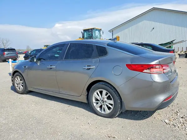 5XXGT4L35JG229051 2018 KIA OPTIMA - Image 2