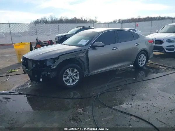 5XXGT4L35JG229633 2018 KIA OPTIMA - Image 2