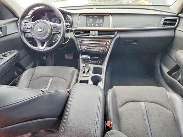 5XXGT4L35JG230863 2018 KIA OPTIMA - Image 8