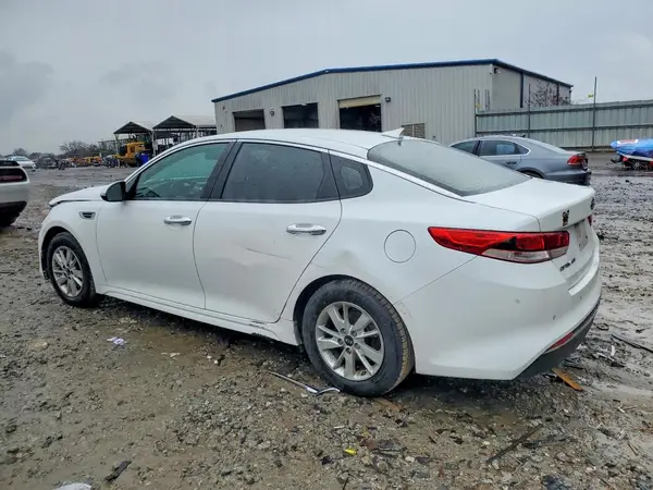 5XXGT4L35JG232502 2018 KIA OPTIMA - Image 2