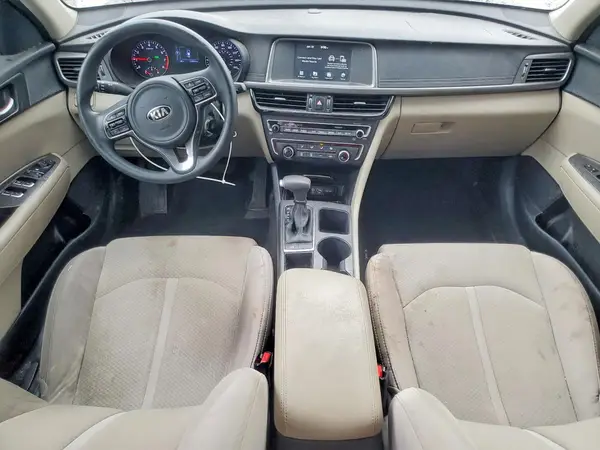 5XXGT4L35JG232502 2018 KIA OPTIMA - Image 8