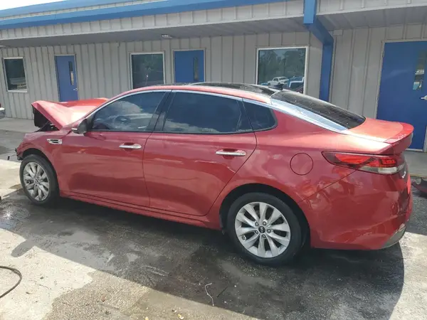 5XXGT4L35JG235917 2018 KIA OPTIMA - Image 2