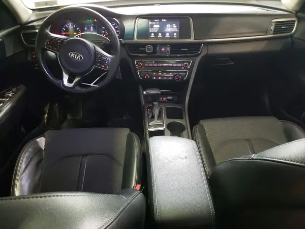 5XXGT4L35JG236940 2018 KIA OPTIMA - Image 8
