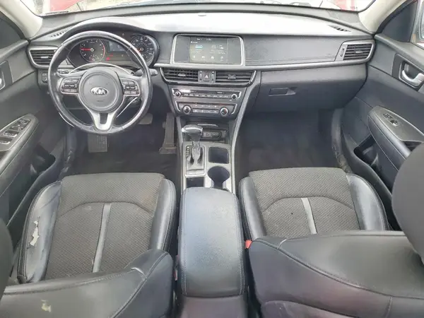 5XXGT4L35JG237053 2018 KIA OPTIMA - Image 8