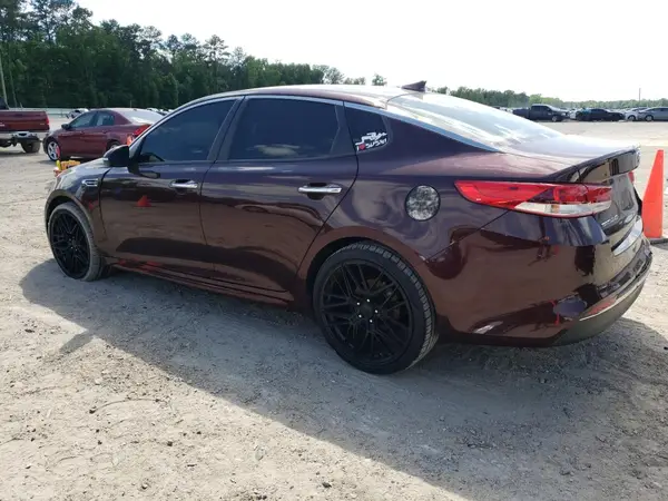 5XXGT4L35JG237750 2018 KIA OPTIMA - Image 2