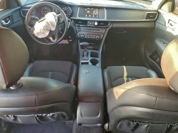5XXGT4L35JG239112 2018 KIA OPTIMA - Image 8