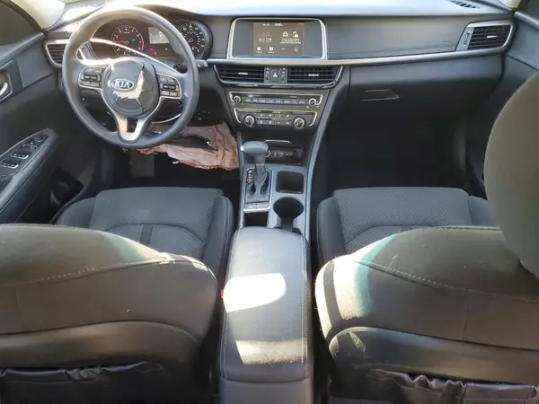 5XXGT4L35JG239496 2018 KIA OPTIMA - Image 8