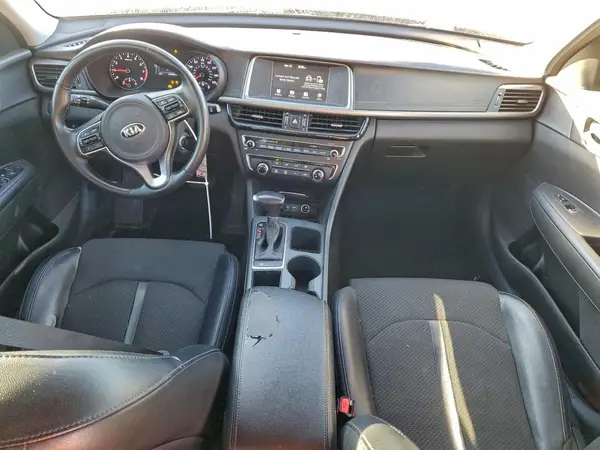 5XXGT4L35JG239689 2018 KIA OPTIMA - Image 8