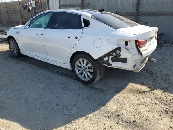 5XXGT4L35JG241863 2018 KIA OPTIMA - Image 2