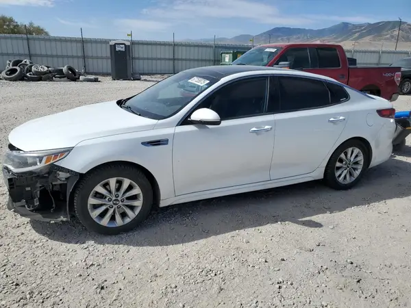 5XXGT4L35JG242205 2018 KIA OPTIMA - Image 1