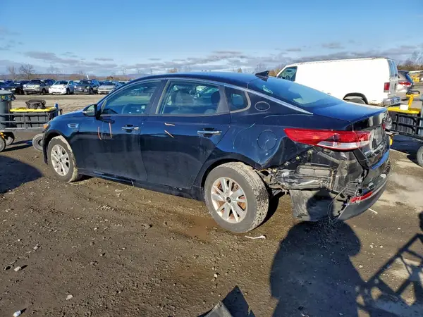 5XXGT4L35JG242723 2018 KIA OPTIMA - Image 2
