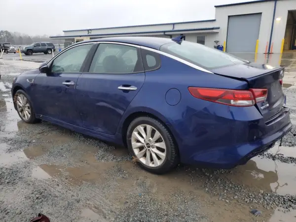 5XXGT4L35JG242978 2018 KIA OPTIMA - Image 2