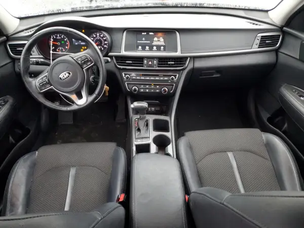 5XXGT4L35JG242978 2018 KIA OPTIMA - Image 8