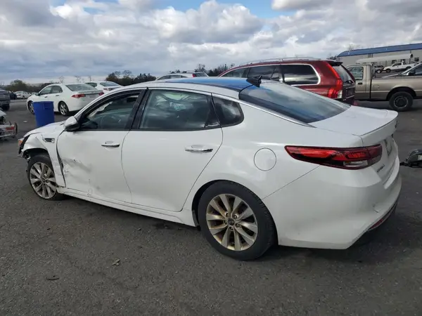 5XXGT4L35JG244939 2018 KIA OPTIMA - Image 2