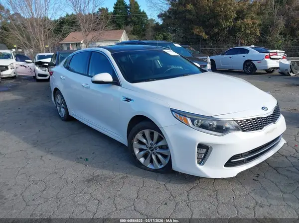 5XXGT4L35JG245895 2018 KIA OPTIMA - Image 1