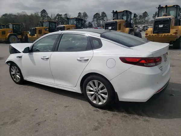 5XXGT4L35JG247016 2018 KIA OPTIMA - Image 2