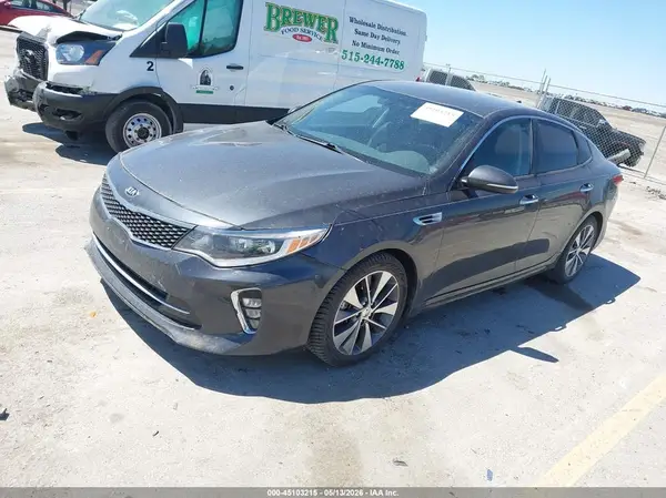 5XXGT4L35JG251390 2018 KIA OPTIMA - Image 2