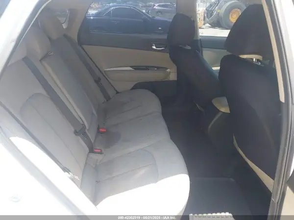 5XXGT4L35JG251681 2018 KIA OPTIMA - Image 8