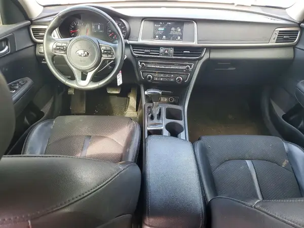 5XXGT4L35JG251969 2018 KIA OPTIMA - Image 8