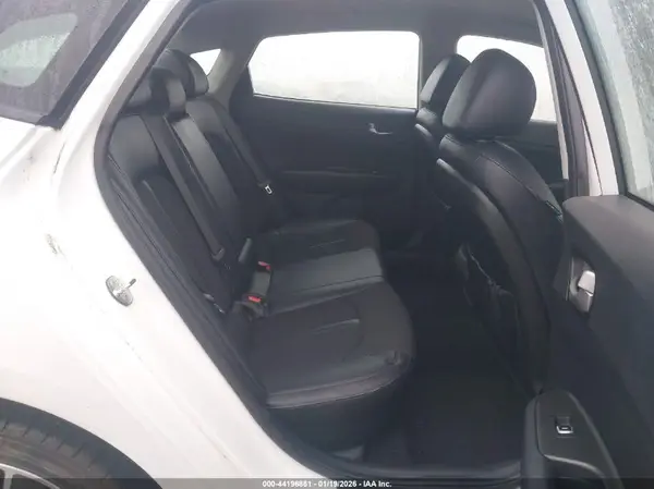 5XXGT4L35JG252071 2018 KIA OPTIMA - Image 8