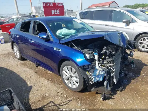 5XXGT4L35JG252815 2018 KIA OPTIMA - Image 1