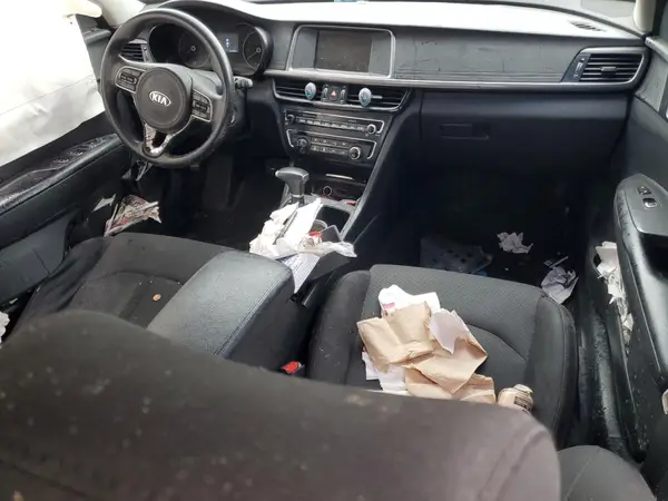 5XXGT4L35JG253642 2018 KIA OPTIMA - Image 8