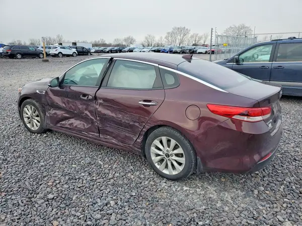 5XXGT4L35JG256640 2018 KIA OPTIMA - Image 2