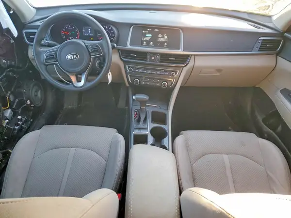 5XXGT4L35JG256640 2018 KIA OPTIMA - Image 8