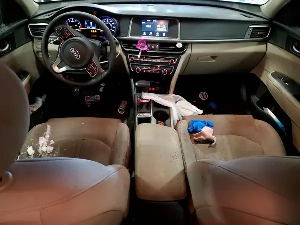 5XXGT4L35JG256928 2018 KIA OPTIMA - Image 8