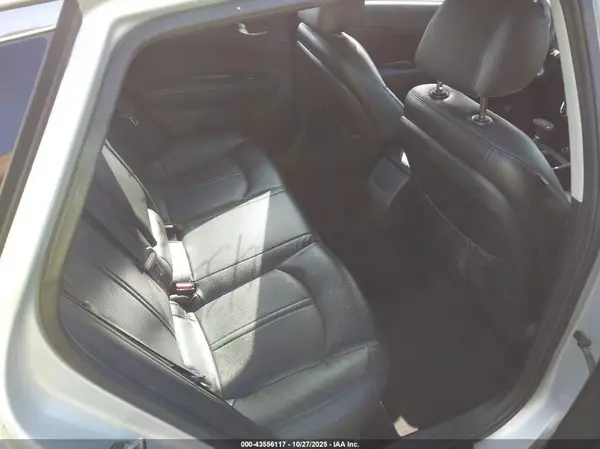 5XXGT4L35JG259165 2018 KIA OPTIMA - Image 8