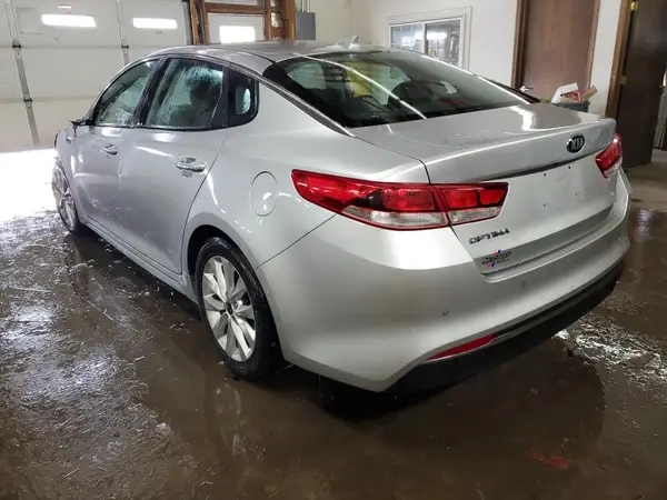 5XXGT4L35JG259845 2018 KIA OPTIMA - Image 2