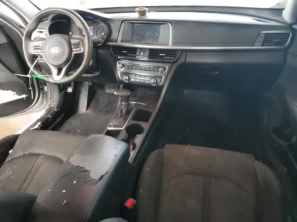 5XXGT4L35JG259845 2018 KIA OPTIMA - Image 8