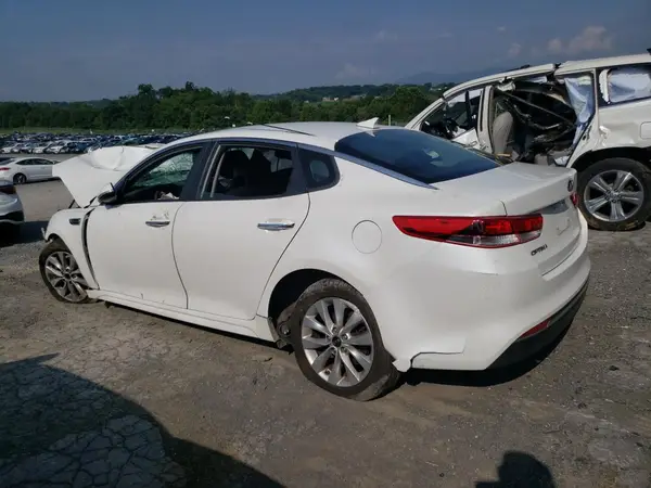5XXGT4L35JG262664 2018 KIA OPTIMA - Image 2