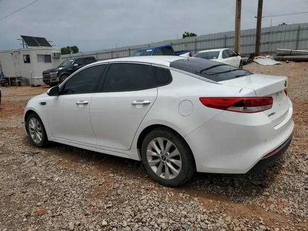 5XXGT4L35JG262678 2018 KIA OPTIMA - Image 2