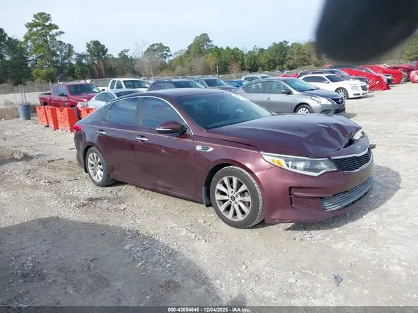 5XXGT4L35JG263359 2018 KIA OPTIMA - Image 1