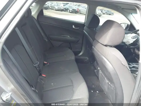 5XXGT4L35JG264477 2018 KIA OPTIMA - Image 8
