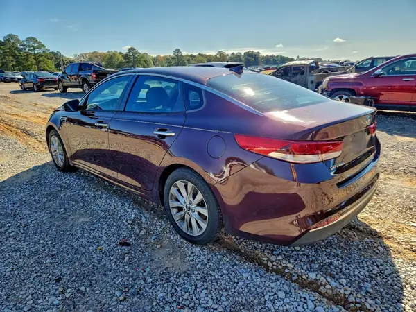 5XXGT4L35JG265273 2018 KIA OPTIMA - Image 2