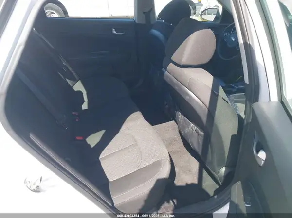 5XXGT4L35JG265371 2018 KIA OPTIMA - Image 8