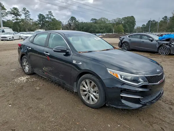 5XXGT4L35JG265502 2018 KIA OPTIMA - Image 8