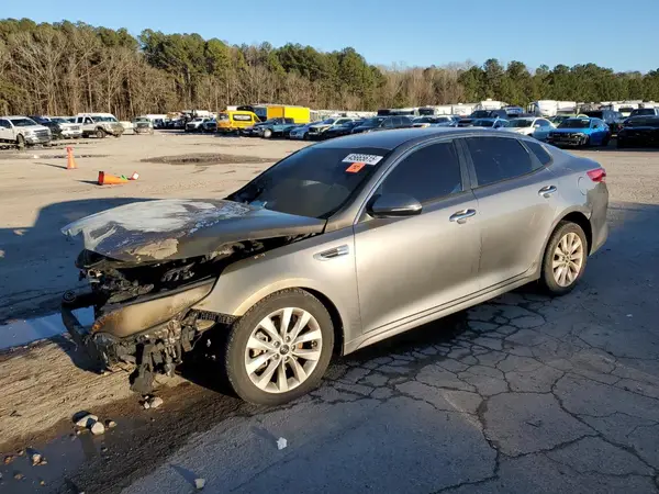 5XXGT4L35JG266147 2018 KIA OPTIMA - Image 1