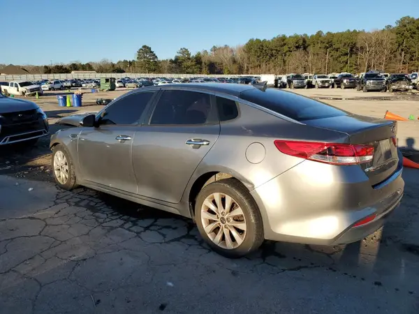5XXGT4L35JG266147 2018 KIA OPTIMA - Image 2