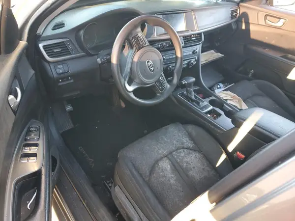 5XXGT4L35JG266147 2018 KIA OPTIMA - Image 8